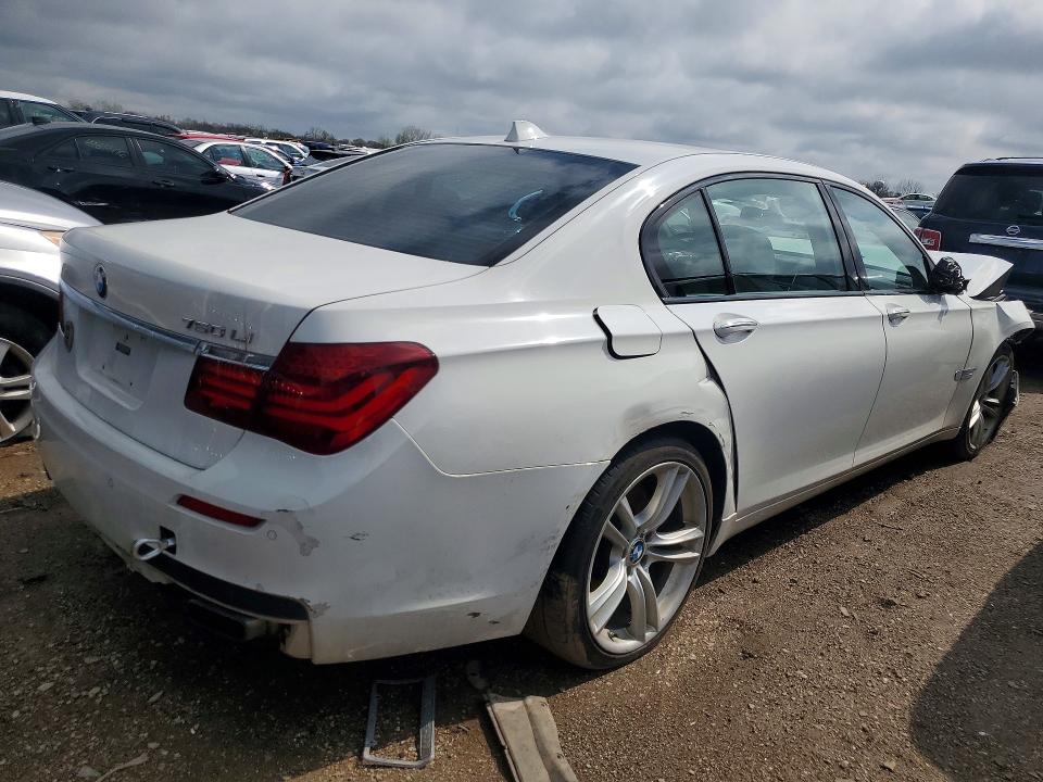 50157536 :رقم المزاد ، WBAYF8C50DD141072 vin ، 2013 Bmw 750 مزاد بيع