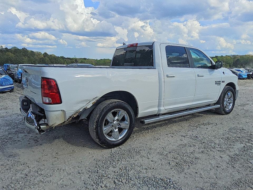 46881306 :رقم المزاد ، 1C6RR6TT2KS693318 vin ، 2019 Ram 1500 Classic مزاد بيع