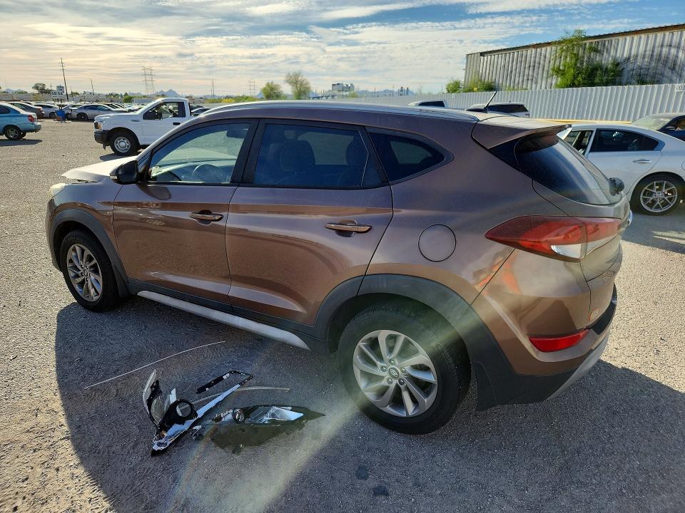 2017 Hyundai Tucson მანქანა იყიდება აუქციონზე, vin: KM8J33A21HU419682, აუქციონის ნომერი: 48530266
