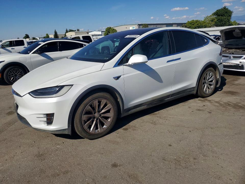 49493556 :رقم المزاد ، 5YJXCAE28HF059123 vin ، 2017 Tesla Model X مزاد بيع