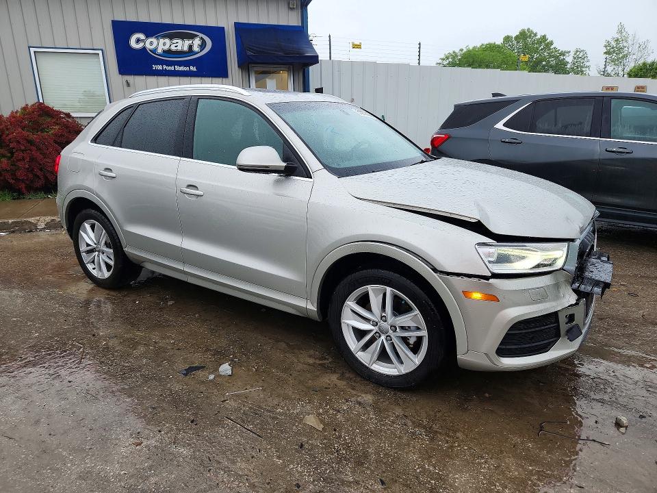 Продаж на аукціоні авто 2016 Audi Q3, vin: WA1EFCFS3GR018197, номер лоту: 51272156