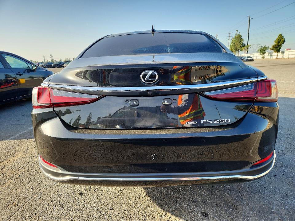 50592076 :رقم المزاد ، 58AD11D18NU008455 vin ، 2022 Lexus Es 250 مزاد بيع