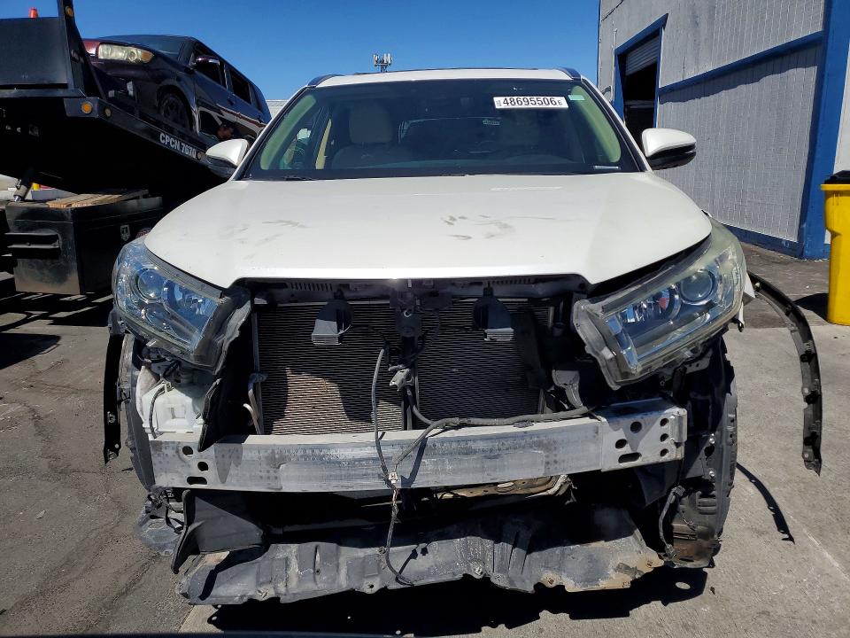 2018 Toyota Highlander მანქანა იყიდება აუქციონზე, vin: 5TDDZRFH7JS861702, აუქციონის ნომერი: 48695506
