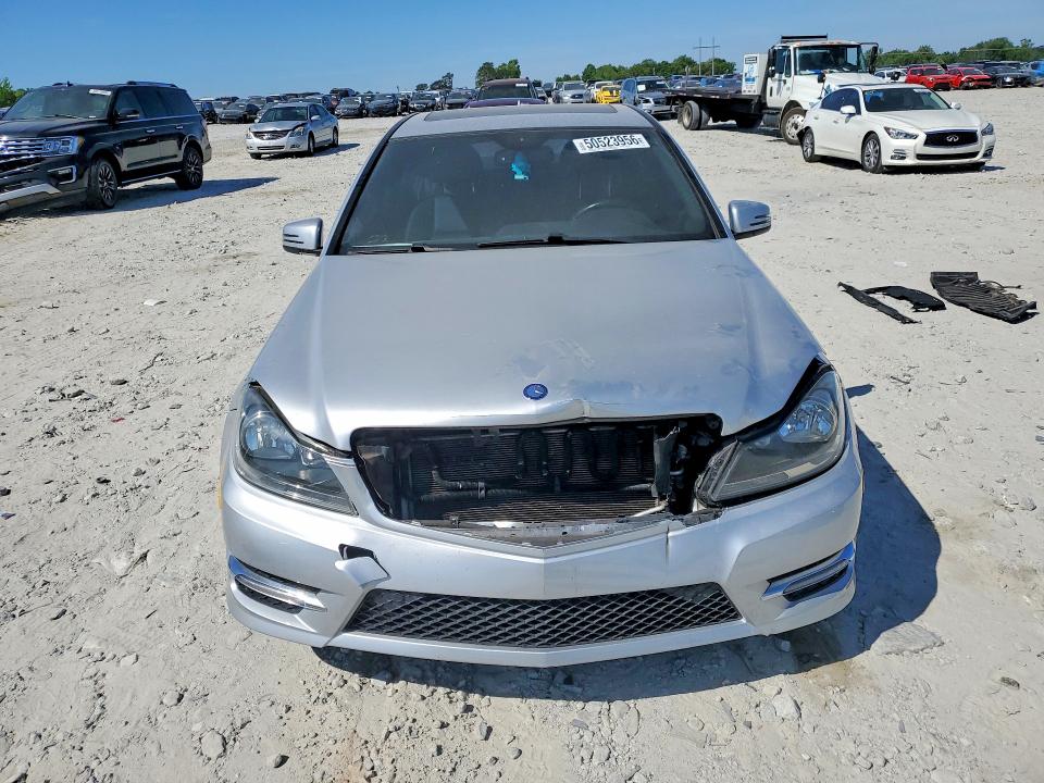 Продажа на аукционе авто 2013 Mercedes-benz C, vin: WDDGF8AB3DG135939, номер лота: 50523956