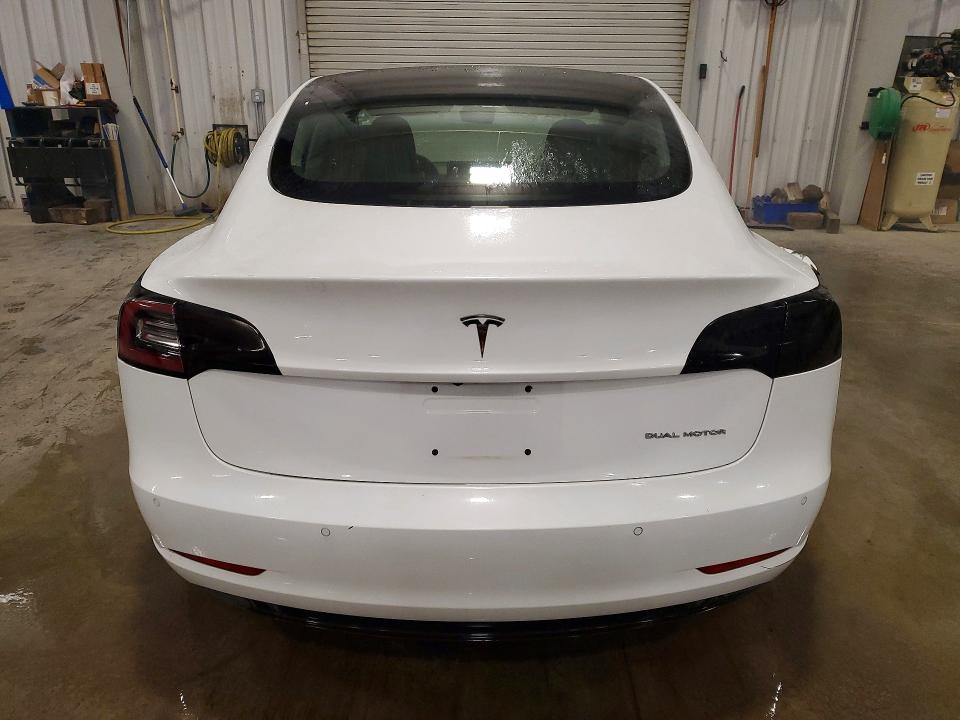 Продаж на аукціоні авто 2018 Tesla Model 3, vin: 5YJ3E1EB0JF085388, номер лоту: 49770206