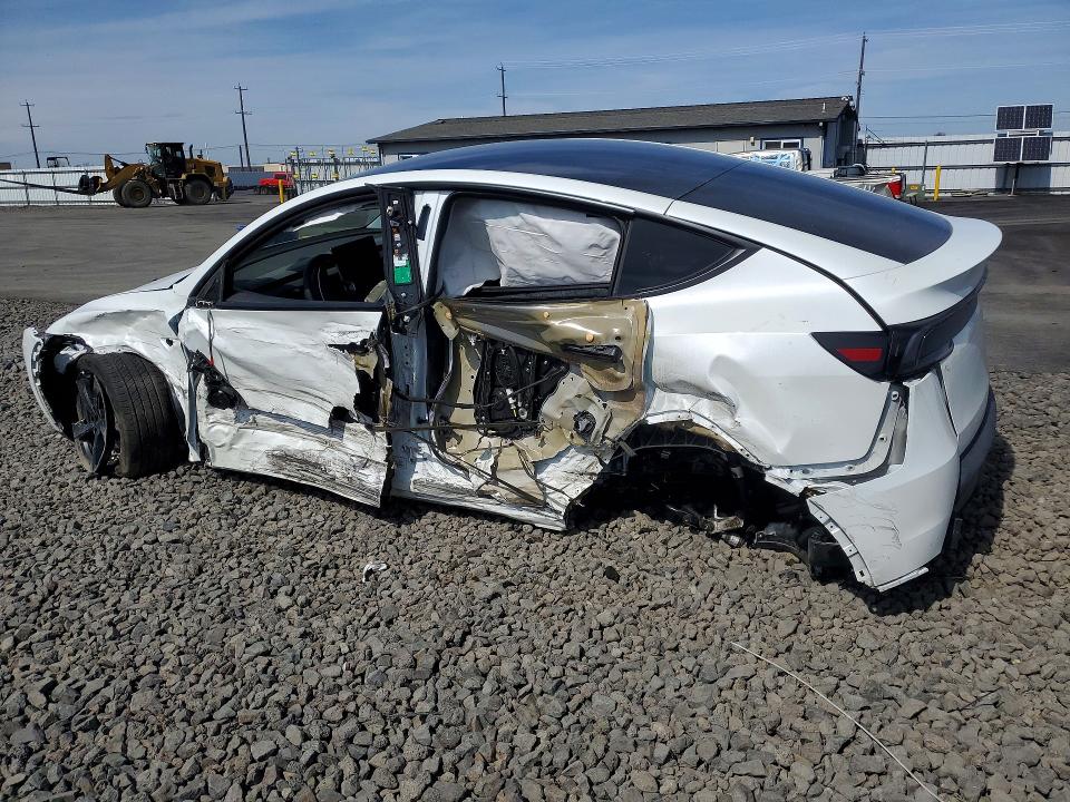 2026 Tesla Model Y მანქანა იყიდება აუქციონზე, vin: 7SAYGDEE7TF363205, აუქციონის ნომერი: 49310186