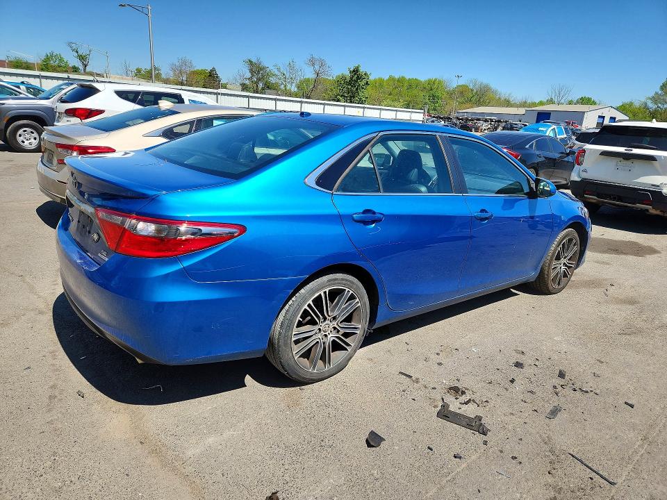 48599356 :رقم المزاد ، 4T1BF1FK4GU562732 vin ، 2016 Toyota Camry مزاد بيع