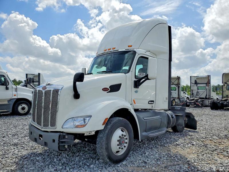 Продажа на аукционе авто 2018 Peterbilt 579, vin: 1XPBA48X4JD478378, номер лота: 50602896
