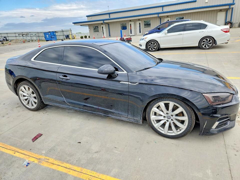 49531256 :رقم المزاد ، WAUPNAF55JA001842 vin ، 2018 Audi A5 مزاد بيع