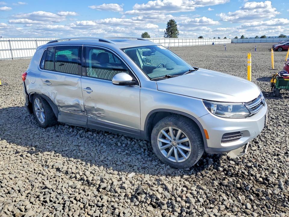 Продаж на аукціоні авто 2017 Volkswagen Tiguan, vin: WVGSV7AX0HK005936, номер лоту: 51273966