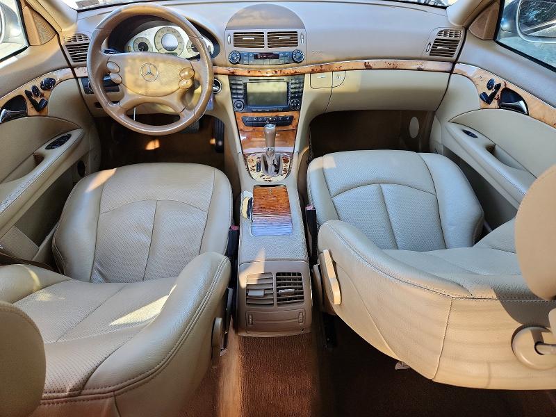 50187846 :رقم المزاد ، WDBUF56X78B316544 vin ، 2008 Mercedes-benz E مزاد بيع