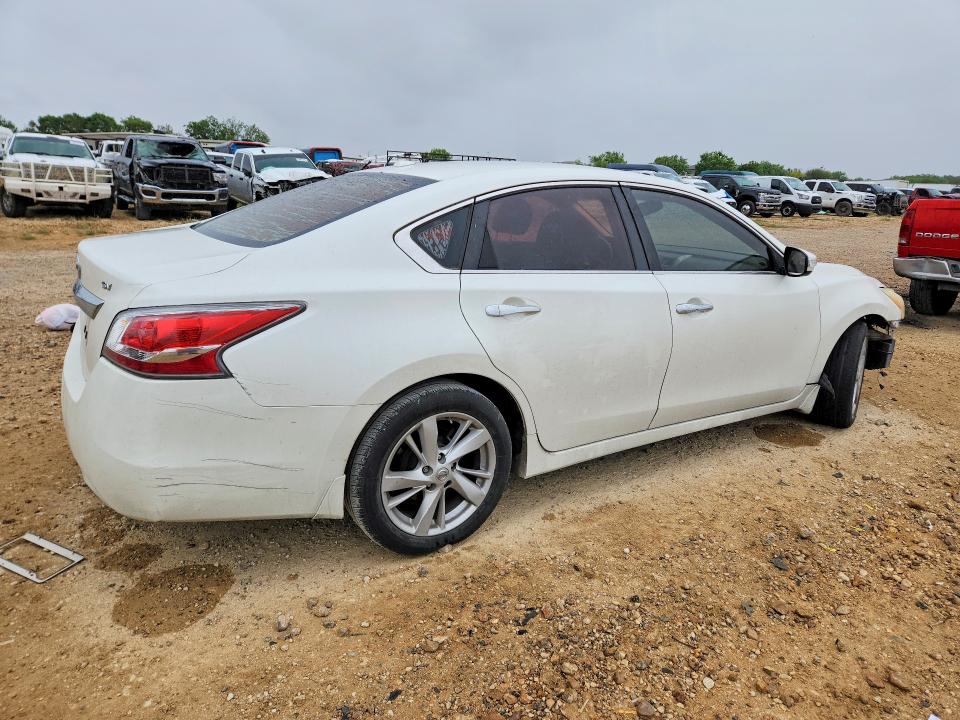 50513186 :رقم المزاد ، 1N4AL3AP9FC264386 vin ، 2015 Nissan Altima مزاد بيع