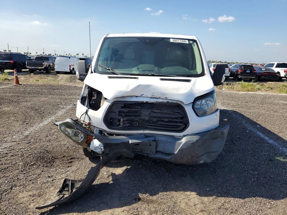 50277356 :رقم المزاد ، 1FTNR1YM5FKB32970 vin ، 2015 Ford Transit مزاد بيع