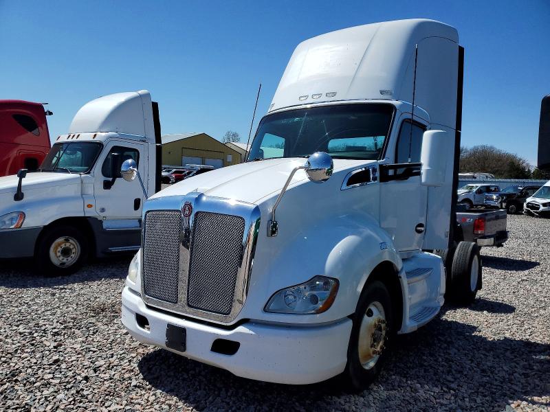 Продажа на аукционе авто 2014 Kenworth T680, vin: 1XKYA48X4EJ403204, номер лота: 50616956