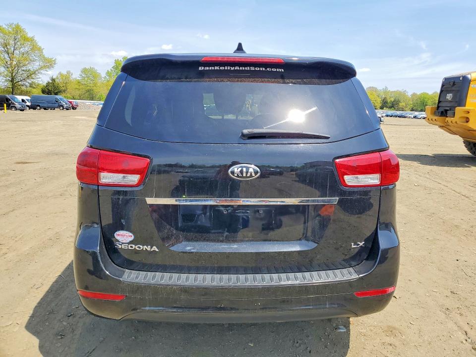 51142646 :رقم المزاد ، KNDMB5C12J6395763 vin ، 2018 Kia Sedona مزاد بيع