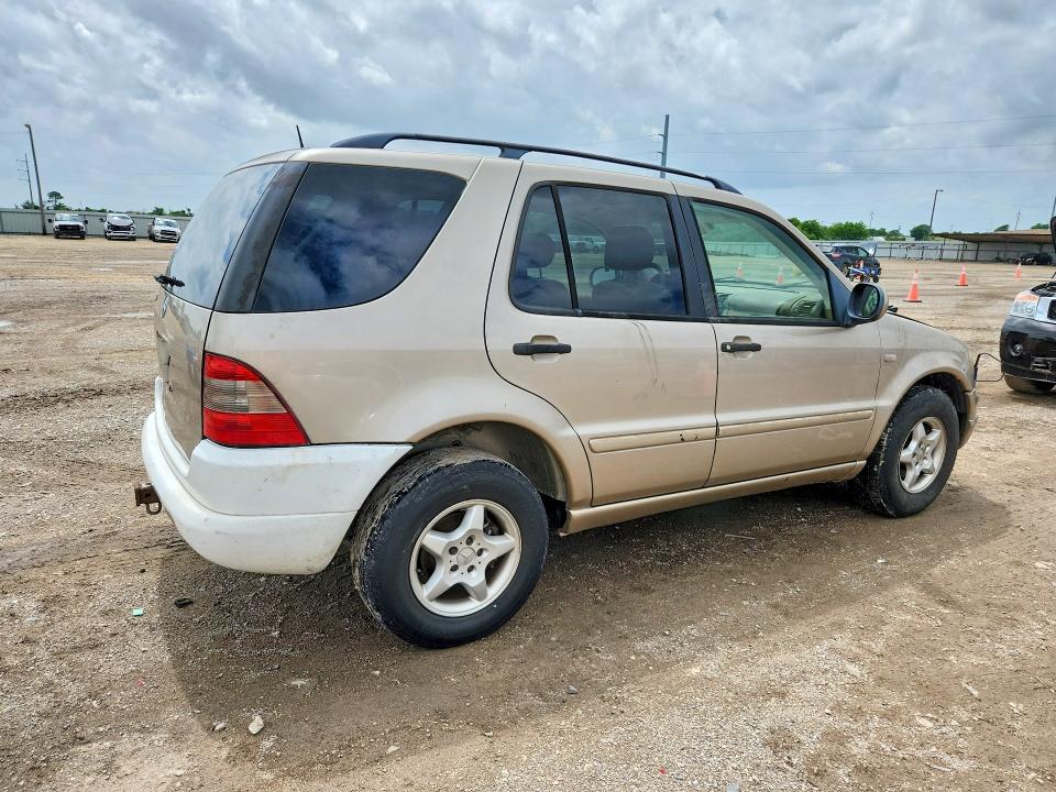 79131835 :رقم المزاد ، 4JGAB54E41A282703 vin ، 2001 Mercedes-benz Ml مزاد بيع