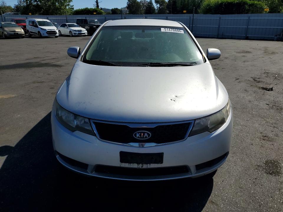 2013 Kia Forte მანქანა იყიდება აუქციონზე, vin: KNAFT4A26D5677374, აუქციონის ნომერი: 51470886