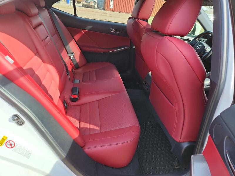 50435886 :رقم المزاد ، JTHCM1D21G5013015 vin ، 2016 Lexus Is 300 مزاد بيع