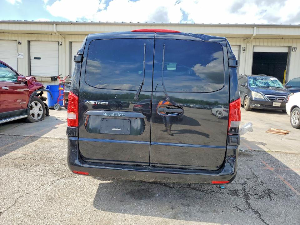 51851136 :رقم المزاد ، WD4PG2EE2J3363478 vin ، 2018 Mercedes-benz Metris مزاد بيع