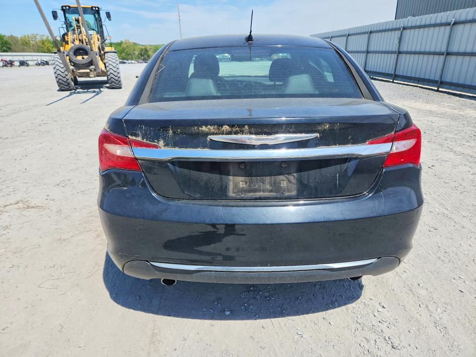 2011 Chrysler 200 მანქანა იყიდება აუქციონზე, vin: 1C3BC2FG3BN603843, აუქციონის ნომერი: 49255426