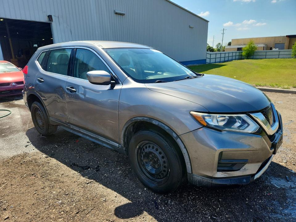 2017 Nissan Rogue მანქანა იყიდება აუქციონზე, vin: KNMAT2MV9HP601570, აუქციონის ნომერი: 55615646