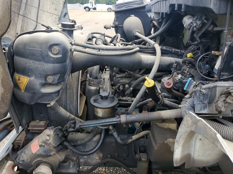 58151806 :رقم المزاد ، 1HTMKAAN65H695107 vin ، 2005 International 4000 مزاد بيع