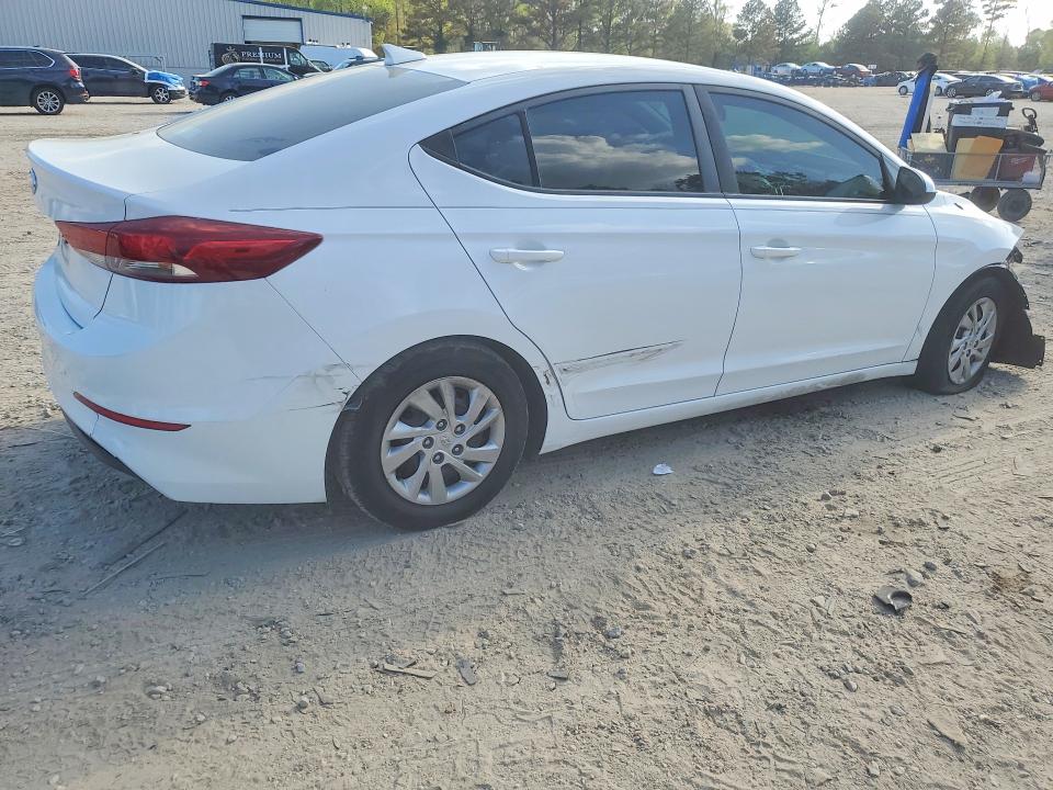 2017 Hyundai Elantra მანქანა იყიდება აუქციონზე, vin: 5NPD74LF8HH104674, აუქციონის ნომერი: 48252486