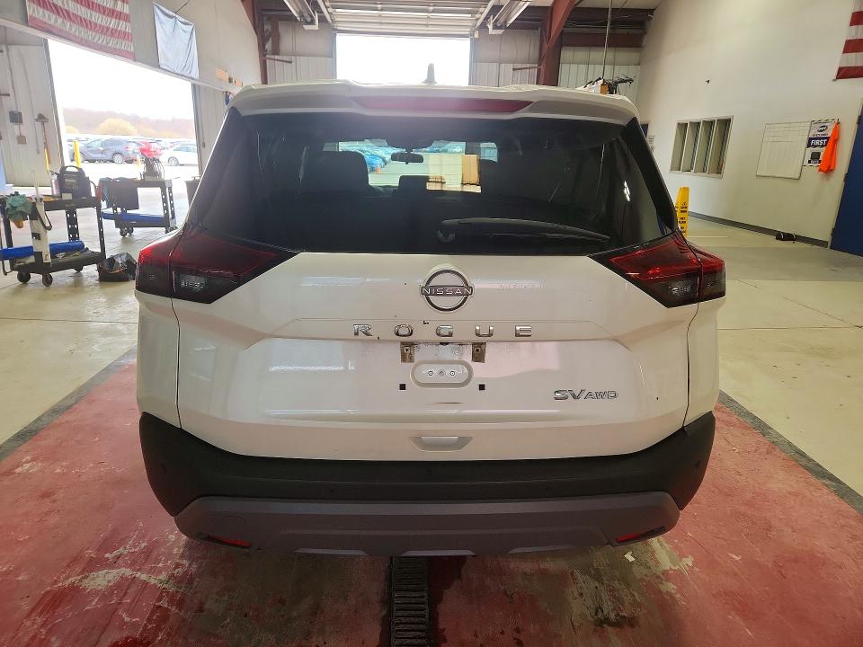 46088006 :رقم المزاد ، 5N1BT3BB8PC684641 vin ، 2023 Nissan Rogue مزاد بيع