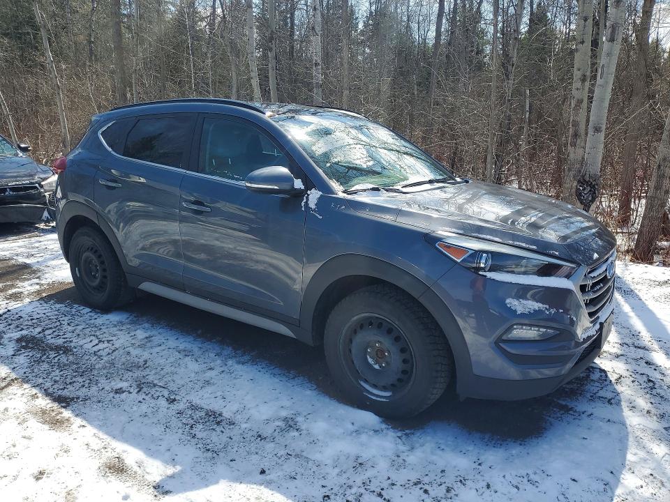 48687166 :رقم المزاد ، KM8J3CA48HU546284 vin ، 2017 Hyundai Tucson مزاد بيع