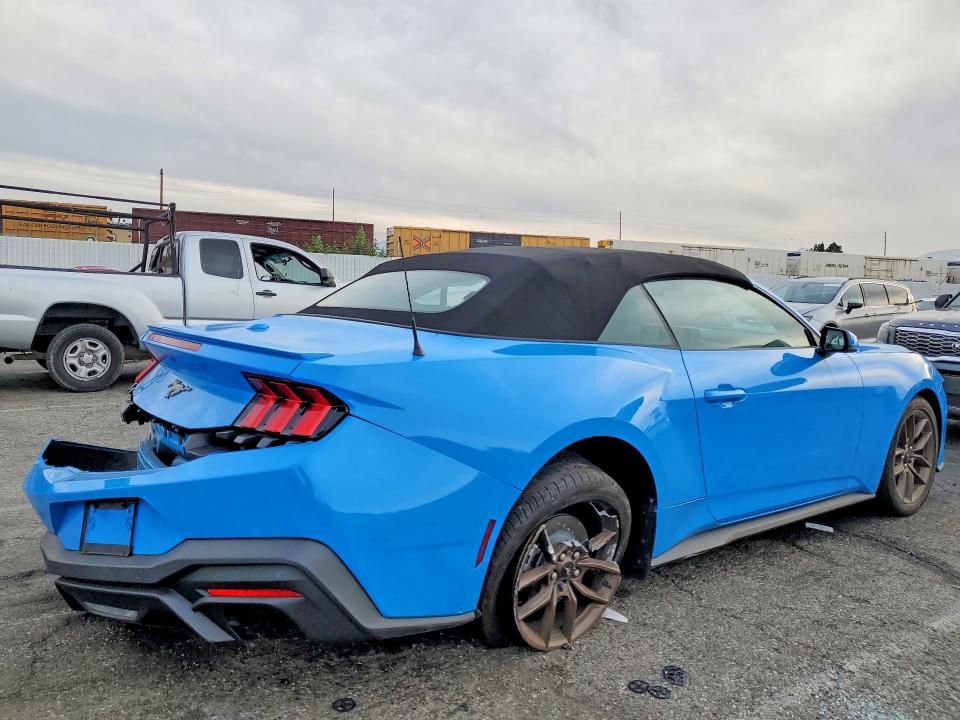 Продаж на аукціоні авто 2025 Ford Mustang, vin: 1FAGP8UH0S5109398, номер лоту: 49684556