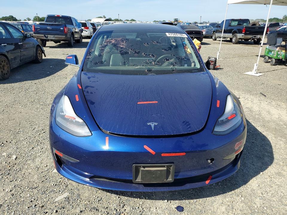 47560186 :رقم المزاد ، 5YJ3E1EB2KF521661 vin ، 2019 Tesla Model 3 مزاد بيع