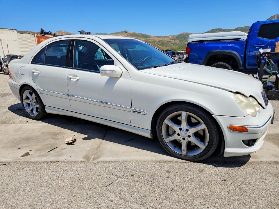 Продажа на аукционе авто 2007 Mercedes-benz C, vin: WDBRF52H27F861790, номер лота: 51610046