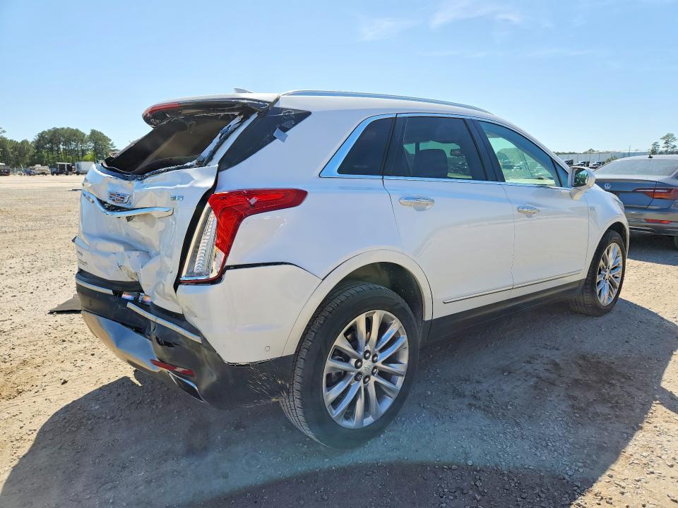 49611566 :رقم المزاد ، 1GYKNFRS3HZ188936 vin ، 2017 Cadillac Xt5 مزاد بيع