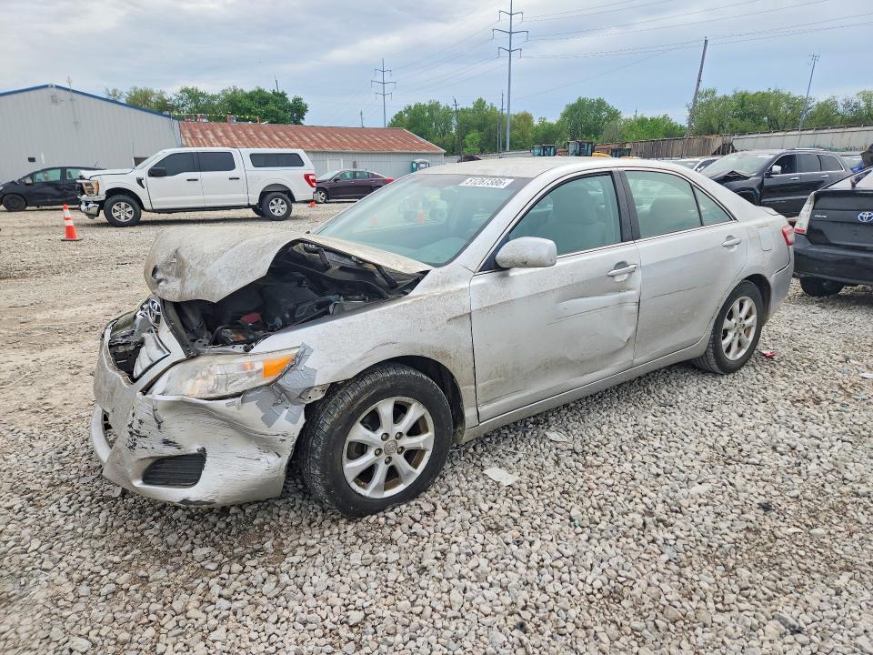 51267386 :رقم المزاد ، 4T4BF3EK6BR160352 vin ، 2011 Toyota Camry مزاد بيع