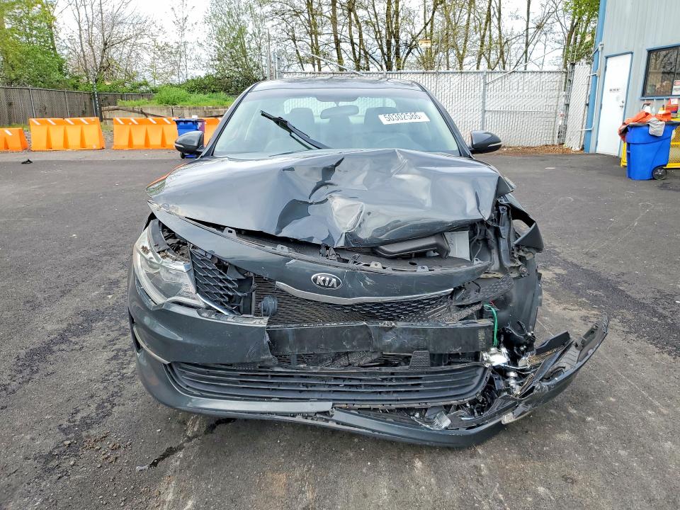 2016 Kia Optima მანქანა იყიდება აუქციონზე, vin: 5XXGT4L30GG017859, აუქციონის ნომერი: 50302586