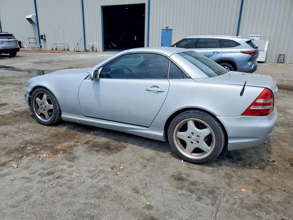 Aukcja sprzedaży 2001 Mercedes-benz Slk, vin: WDBKK49F31F203933, numer aukcji: 51858496