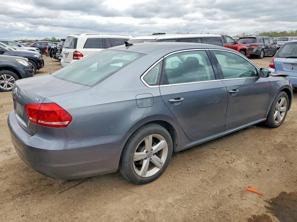 Продаж на аукціоні авто 2015 Volkswagen Passat, vin: 1VWAT7A32FC112493, номер лоту: 51209346