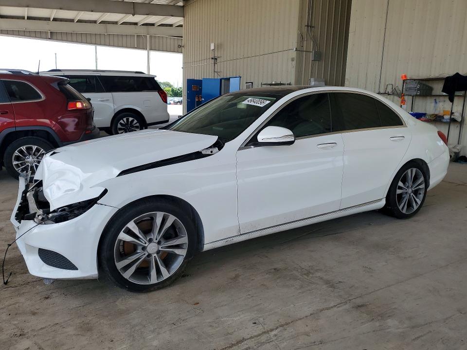 49840096 :رقم المزاد ، 55SWF4JBXFU072784 vin ، 2015 Mercedes-benz C مزاد بيع