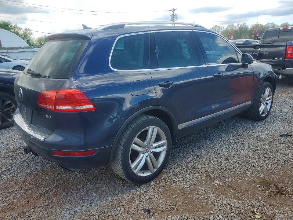 Продажа на аукционе авто 2011 Volkswagen Touareg, vin: WVGFF9BPXBD004233, номер лота: 50439996