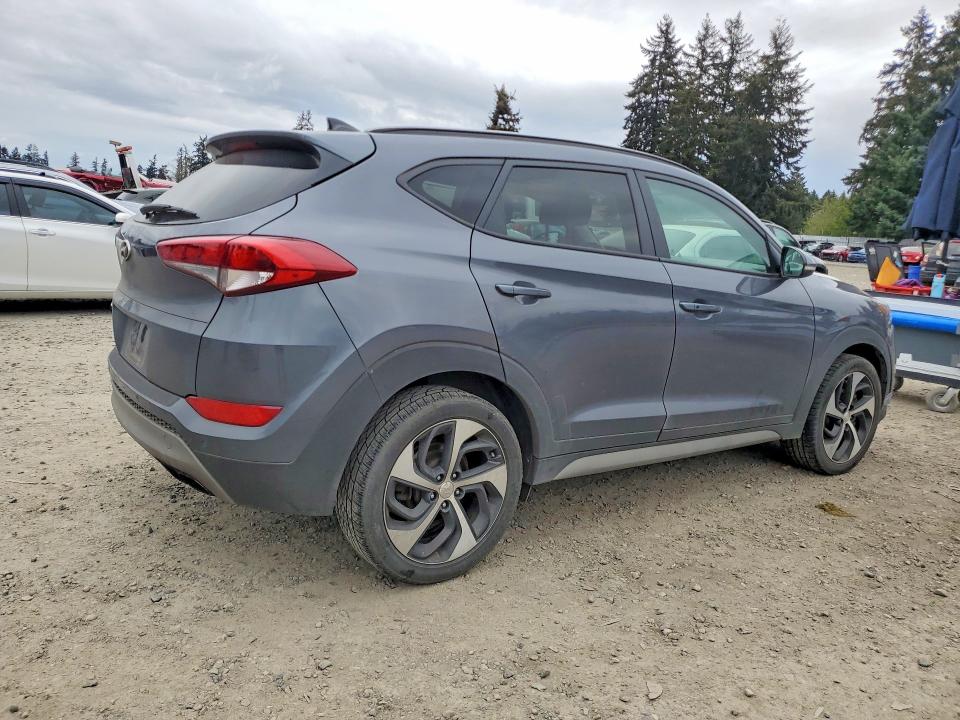 2018 Hyundai Tucson მანქანა იყიდება აუქციონზე, vin: KM8J33A29JU804543, აუქციონის ნომერი: 50195886