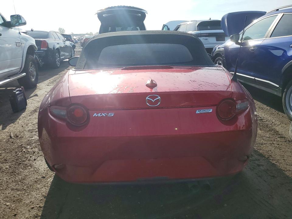 50123486 :رقم المزاد ، JM1NDAD70H0122991 vin ، 2017 Mazda Mx-5 Miata مزاد بيع