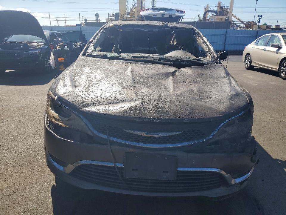 49845716 :رقم المزاد ، 1C3CCCAB2FN625120 vin ، 2015 Chrysler 200 مزاد بيع