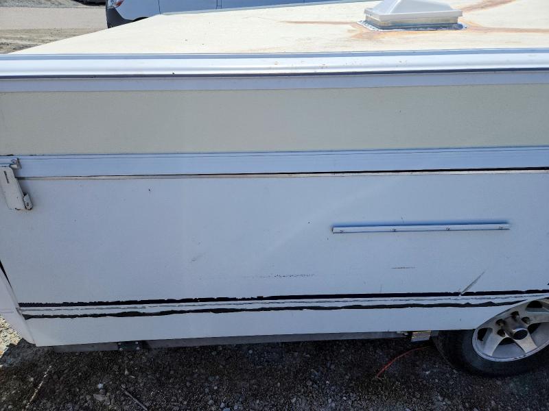 51448706 :رقم المزاد ، 4CE681H1677292707 vin ، 2007 Fleetwood Trailer مزاد بيع