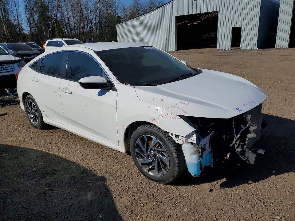 Продажа на аукционе авто 2018 Honda Civic, vin: 2HGFC2F67JH040244, номер лота: 48350366