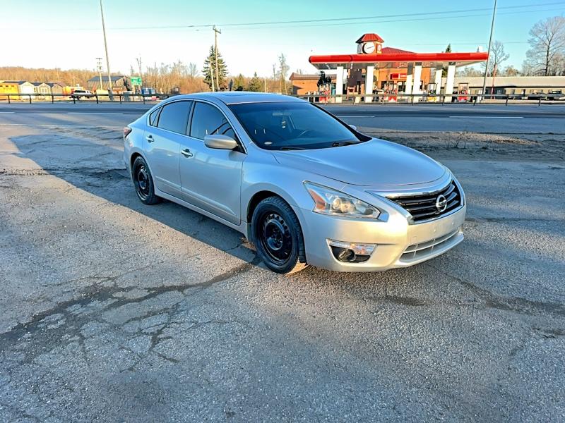 2014 Nissan Altima მანქანა იყიდება აუქციონზე, vin: 1N4AL3AP9EN354947, აუქციონის ნომერი: 49998136