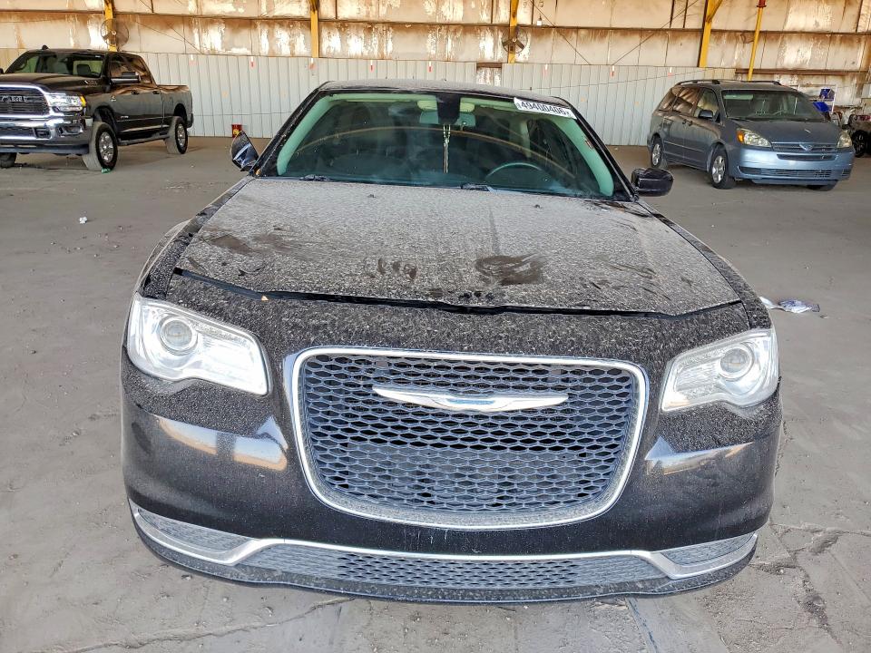 49400406 :رقم المزاد ، 2C3CCAAG1JH130179 vin ، 2018 Chrysler 300 مزاد بيع