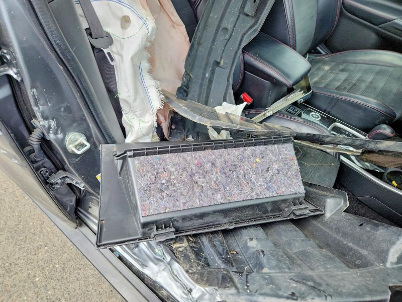 2020 Mitsubishi Outlander მანქანა იყიდება აუქციონზე, vin: JA4AZ3A33LZ040619, აუქციონის ნომერი: 50622156
