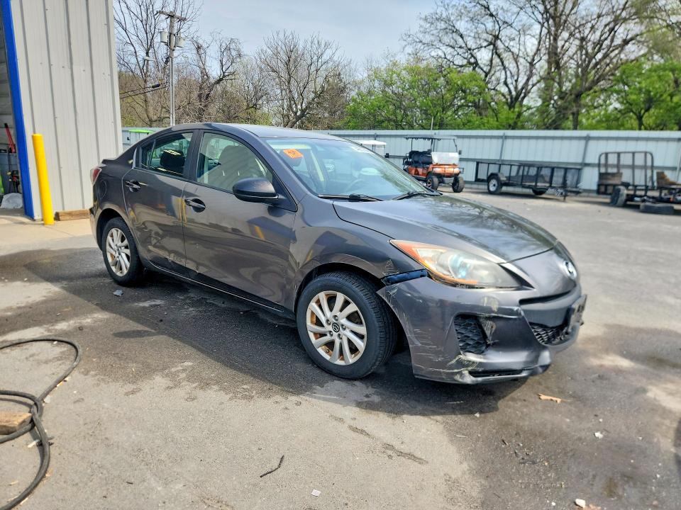 48607886 :رقم المزاد ، JM1BL1V80D1711749 vin ، 2013 Mazda 3 مزاد بيع