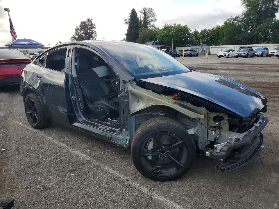 Продажа на аукционе авто 2026 Tesla Model Y, vin: 7SAYGDED0TF452024, номер лота: 51100286