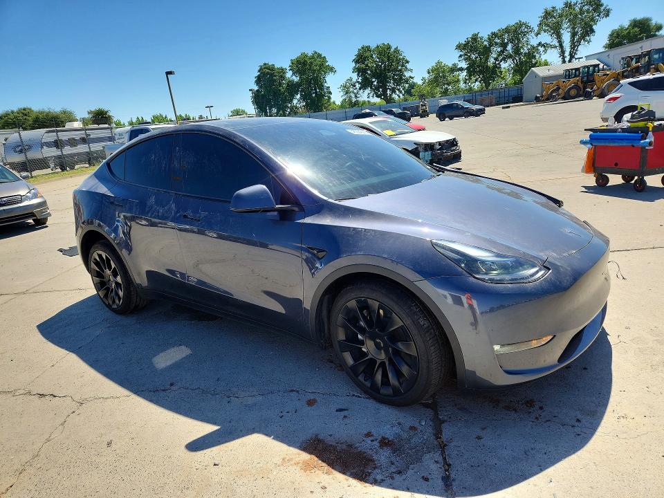 48924086 :رقم المزاد ، 7SAYGDEE3PF815544 vin ، 2023 Tesla Model Y مزاد بيع